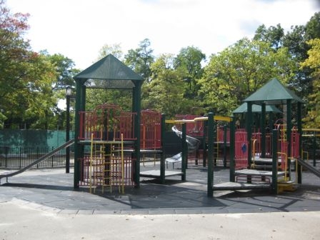 picture of a playground in Riverdale, NYC