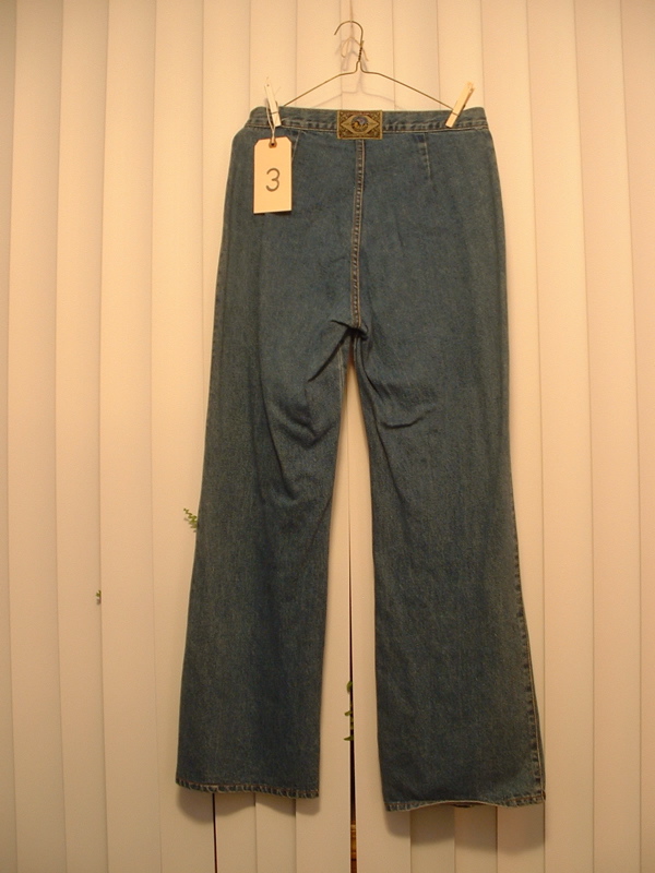 Item 3 Back