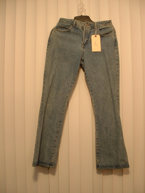 Item 4 Front